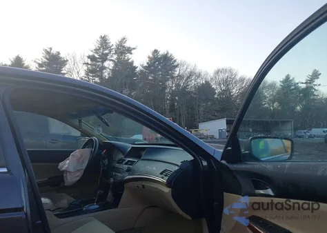 2011 Honda Accord 2.4 Ex z USA, uszkodzony, nr VIN 1HGCP2F70BA141478